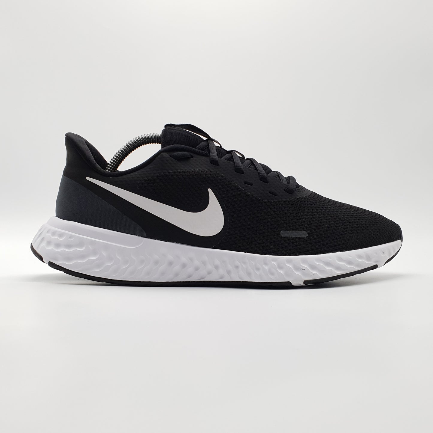 Nike Revolution 5