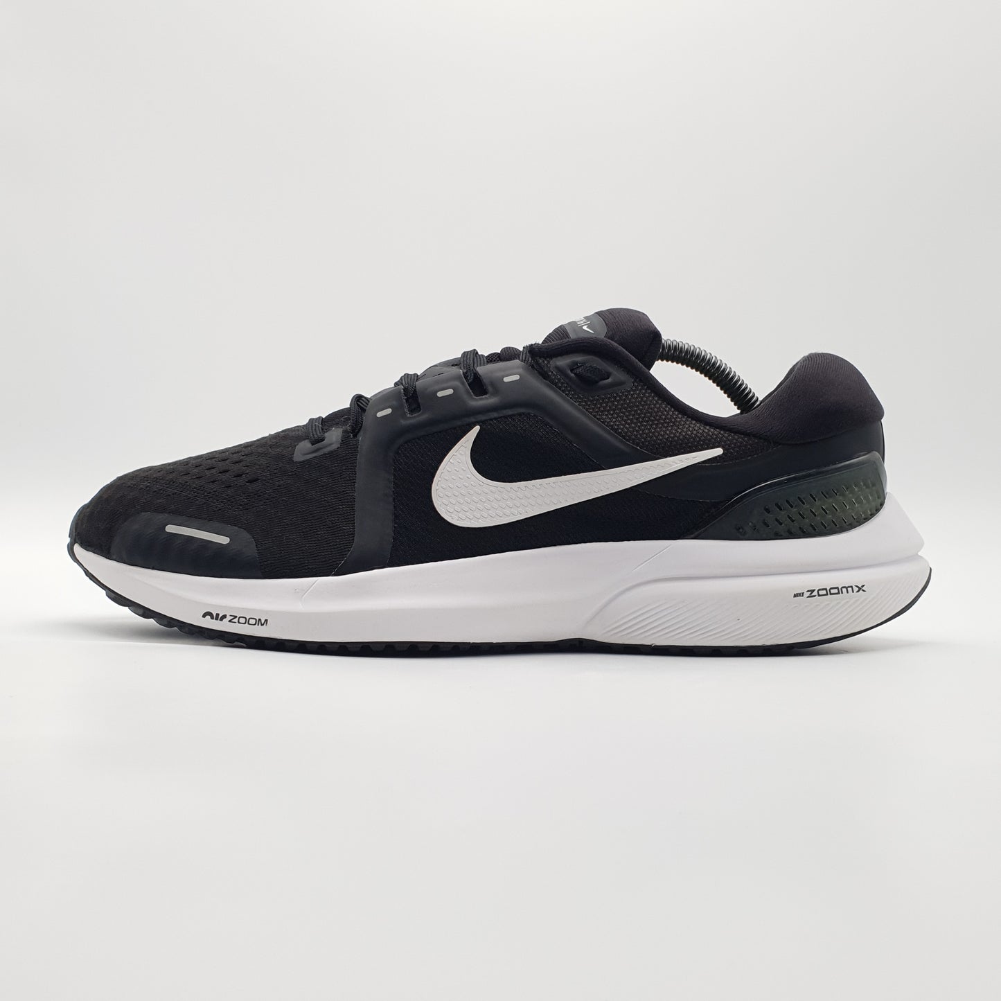 Nike Air Zoom Vomero 16