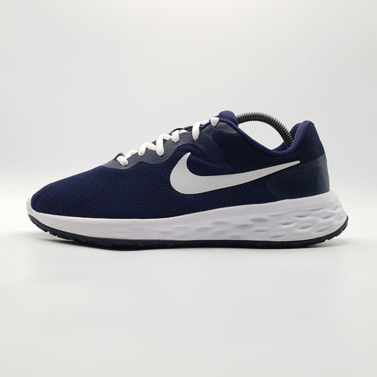 Nike Revolution 6