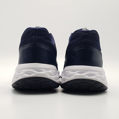 Nike Revolution 6