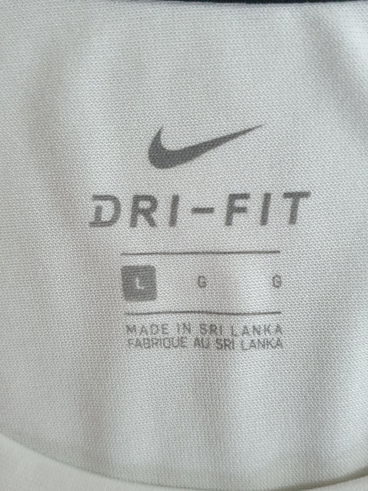 Nike Breathe Swoosh Training