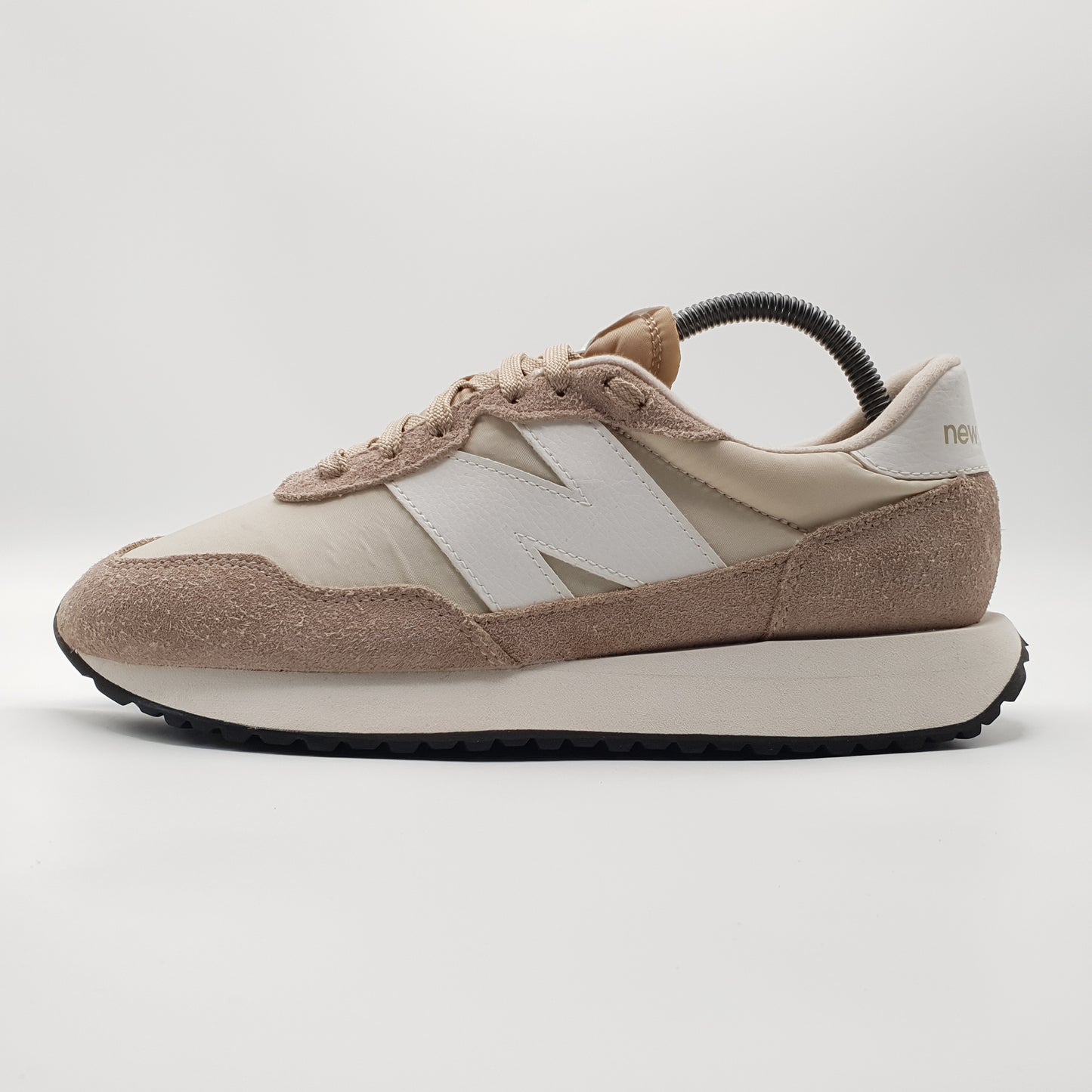New Balance 237