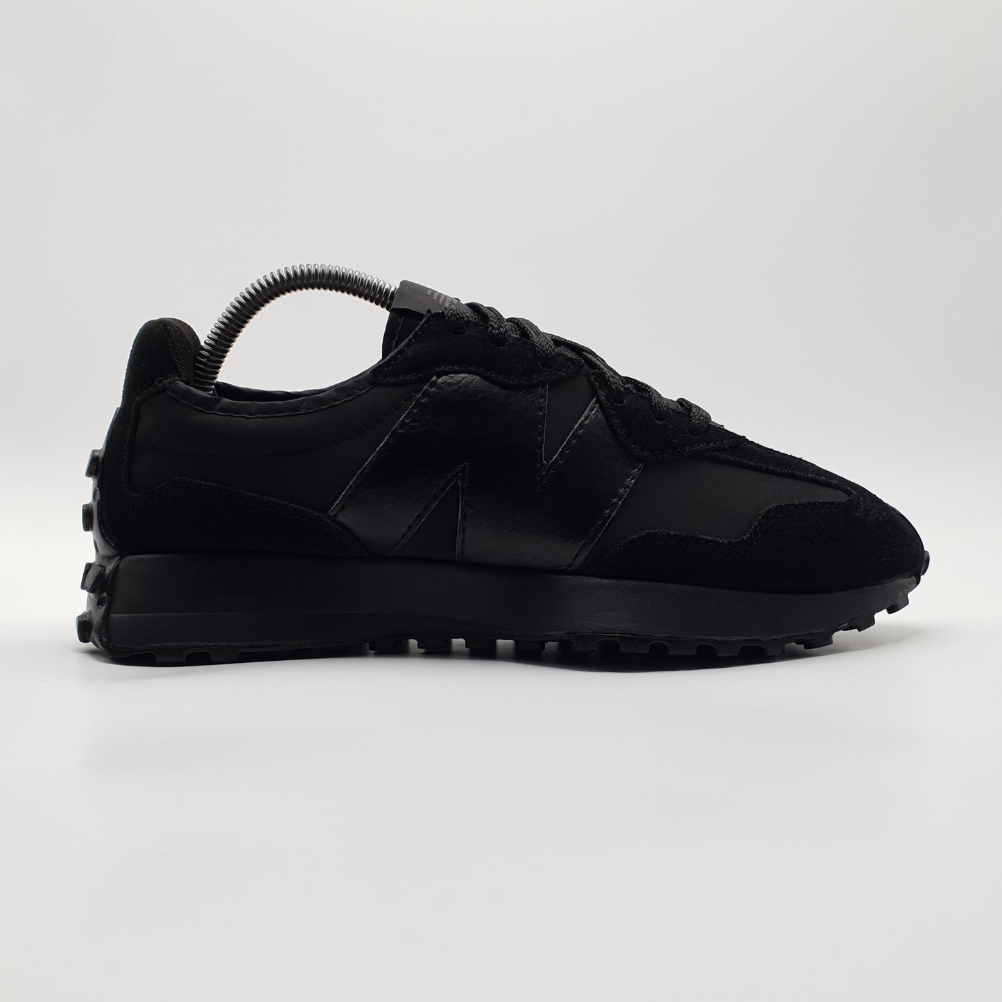 New Balance 327