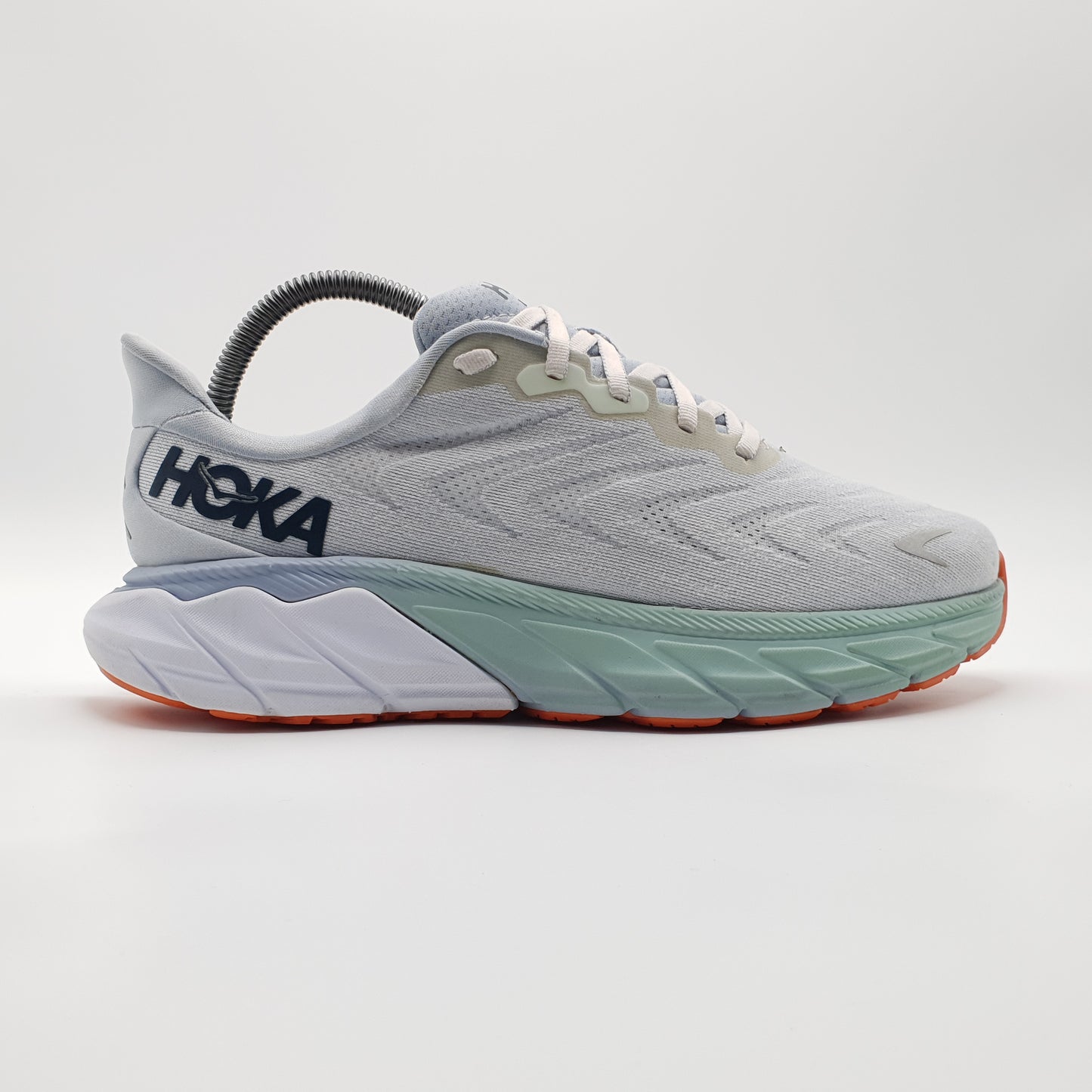 Hoka One One Arahi 6