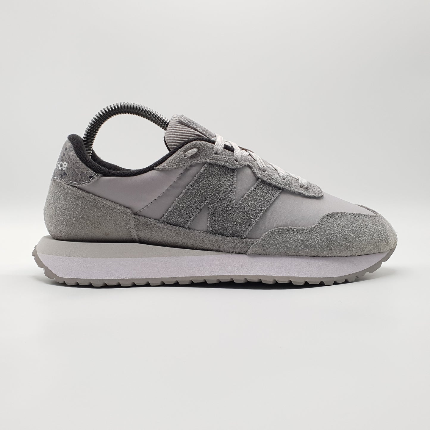 New Balance 237 - Snake Skin textured