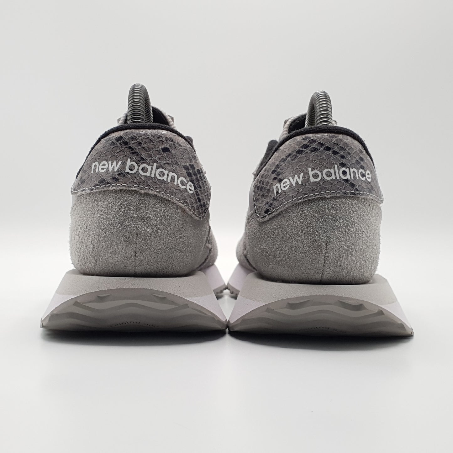 New Balance 237 - Snake Skin textured