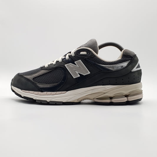 New Balance 2002R