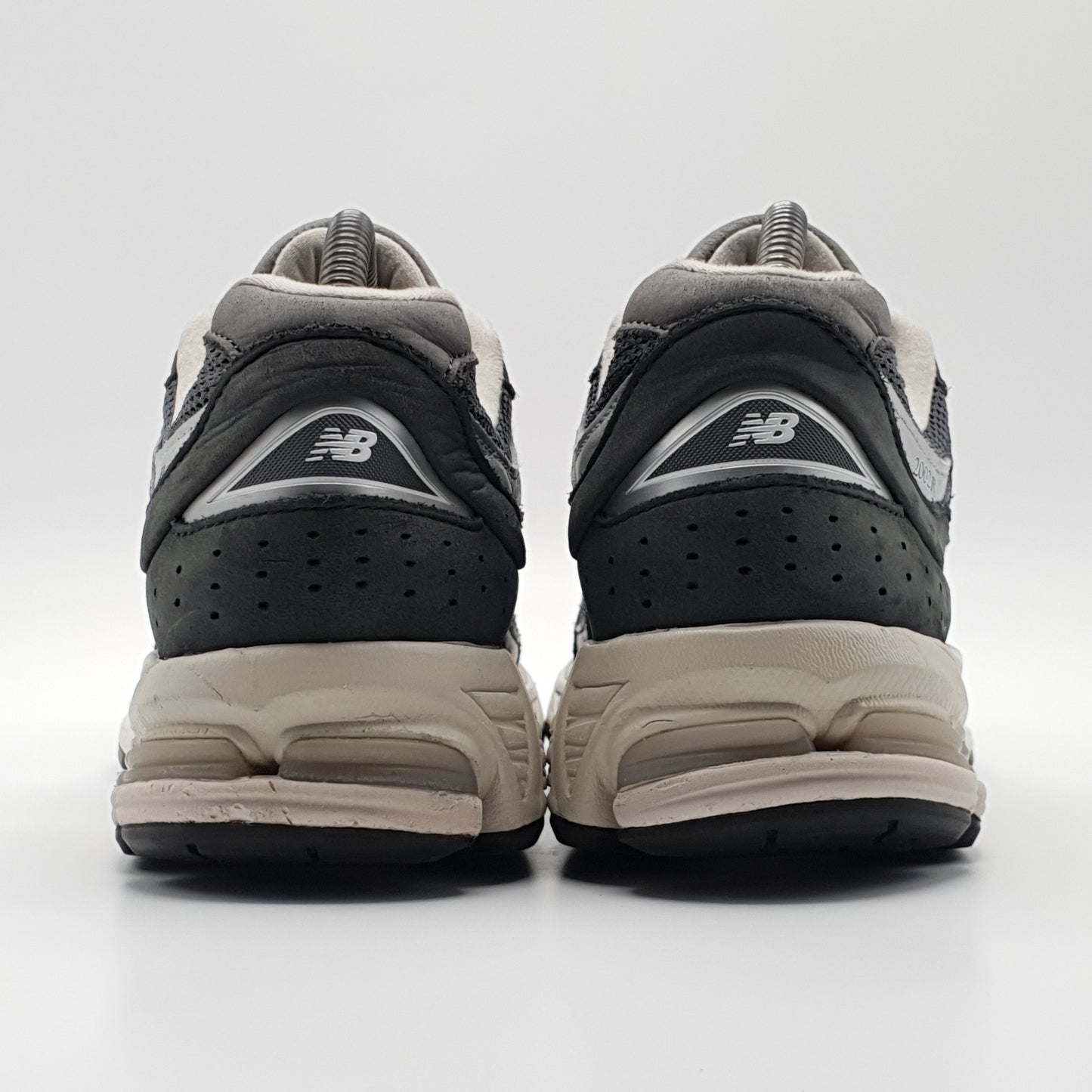 New Balance 2002R