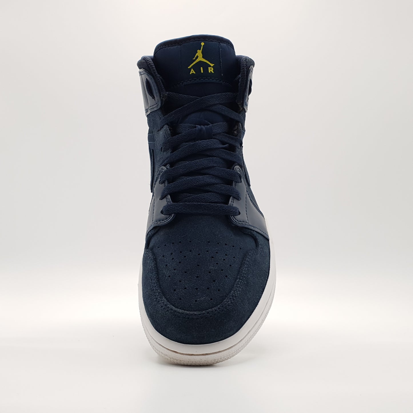 Nike Jordan 1 Retro Mid