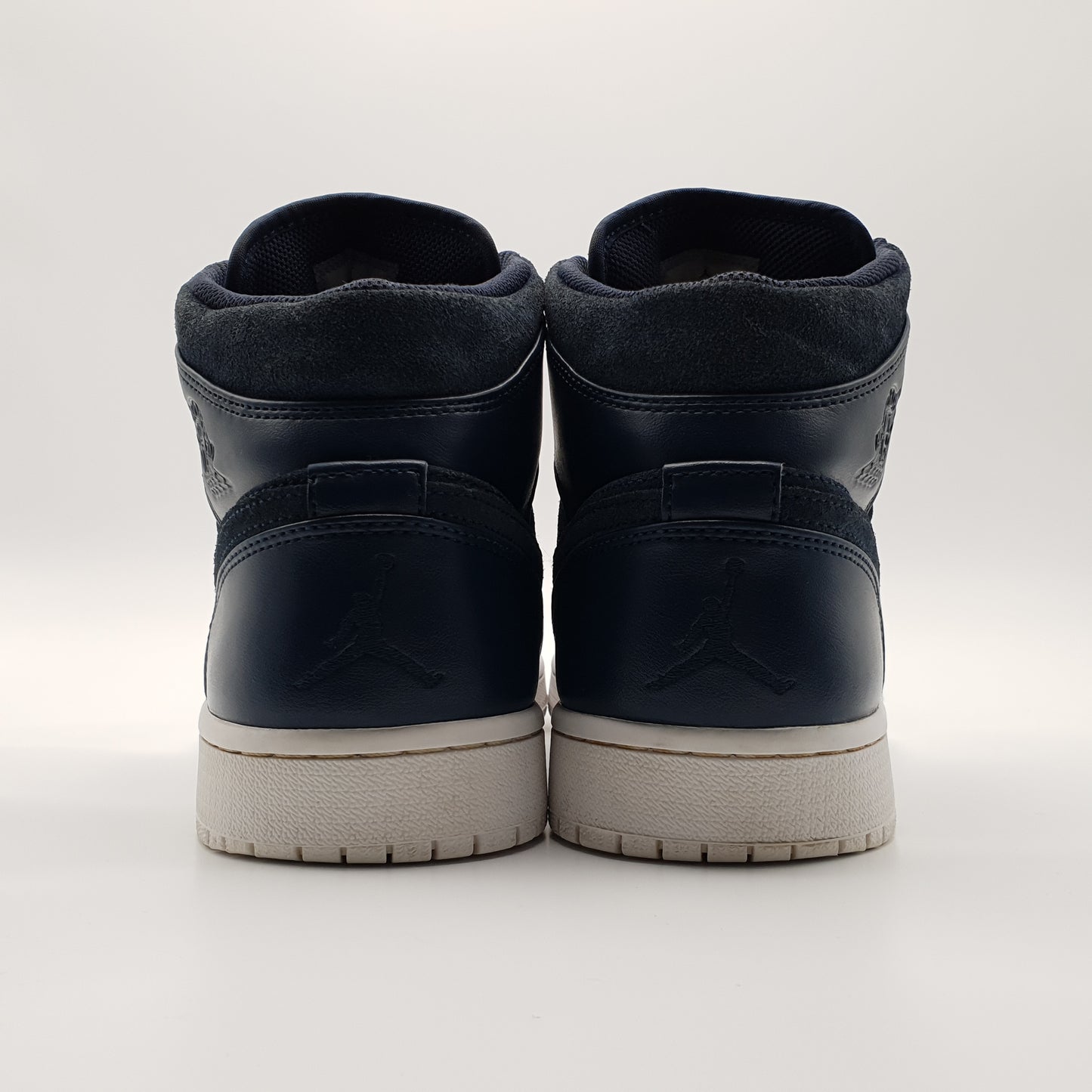 Nike Jordan 1 Retro Mid