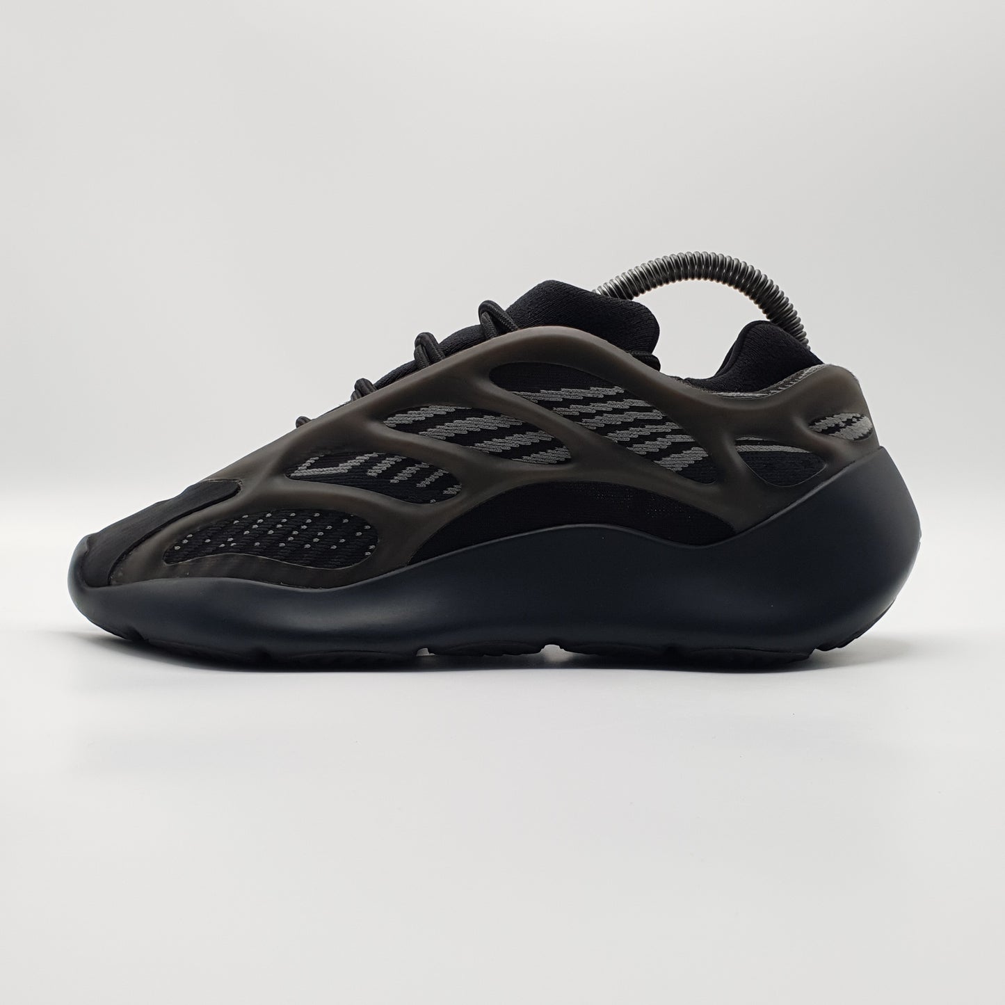 adidas Yeezy 700 V3