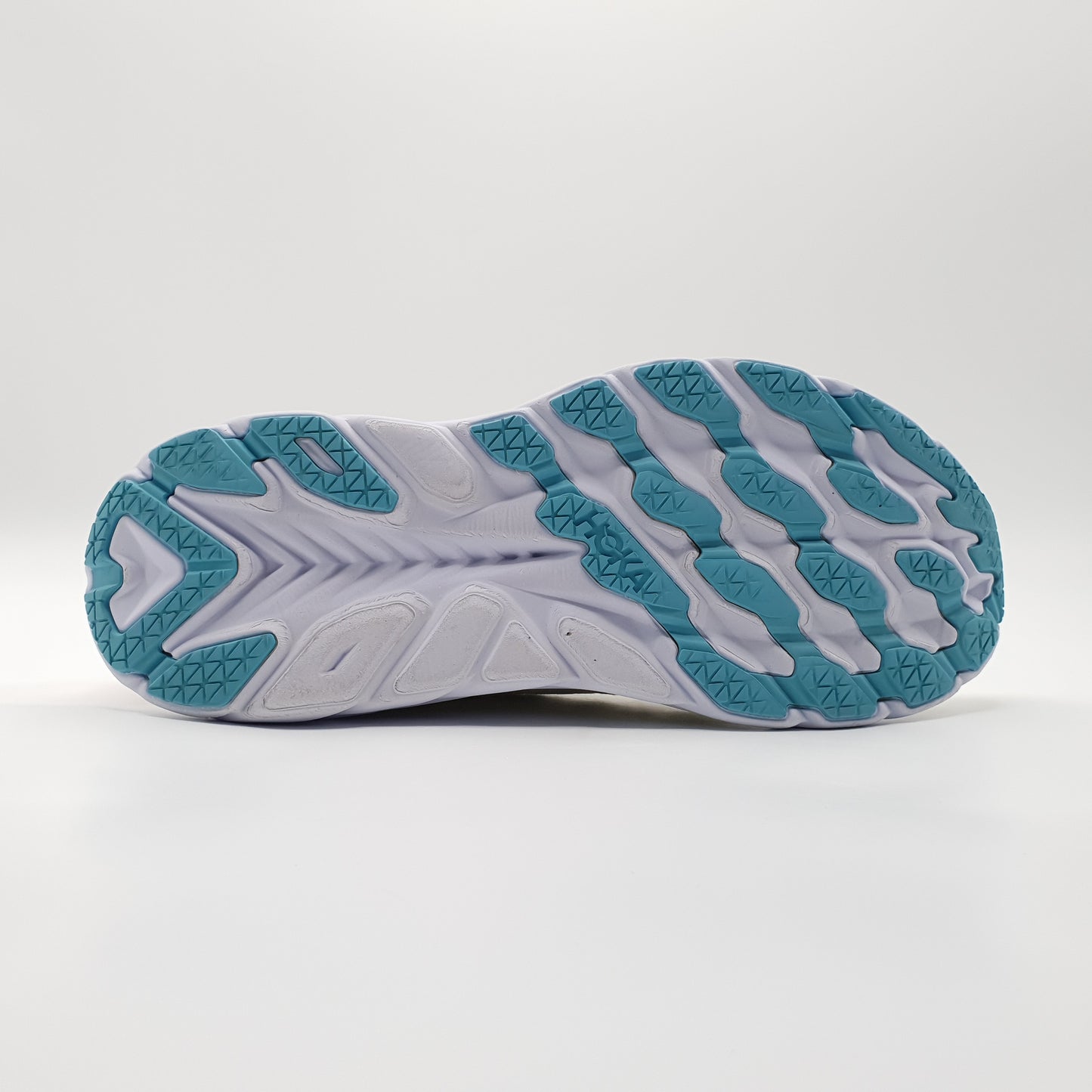 Hoka One One Clifton 8