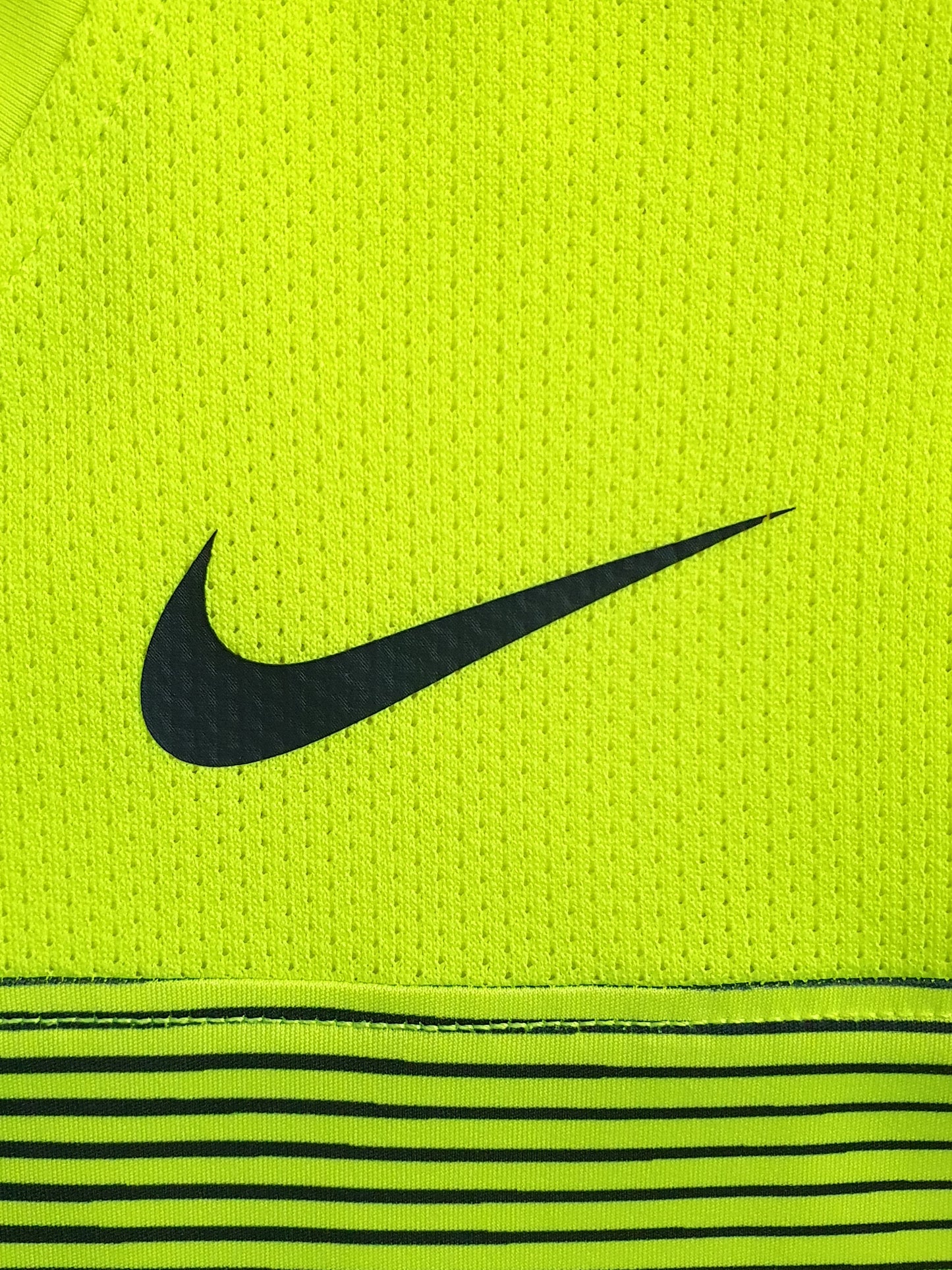 NIKE DRY-FIT Performance Sweat-Wicking