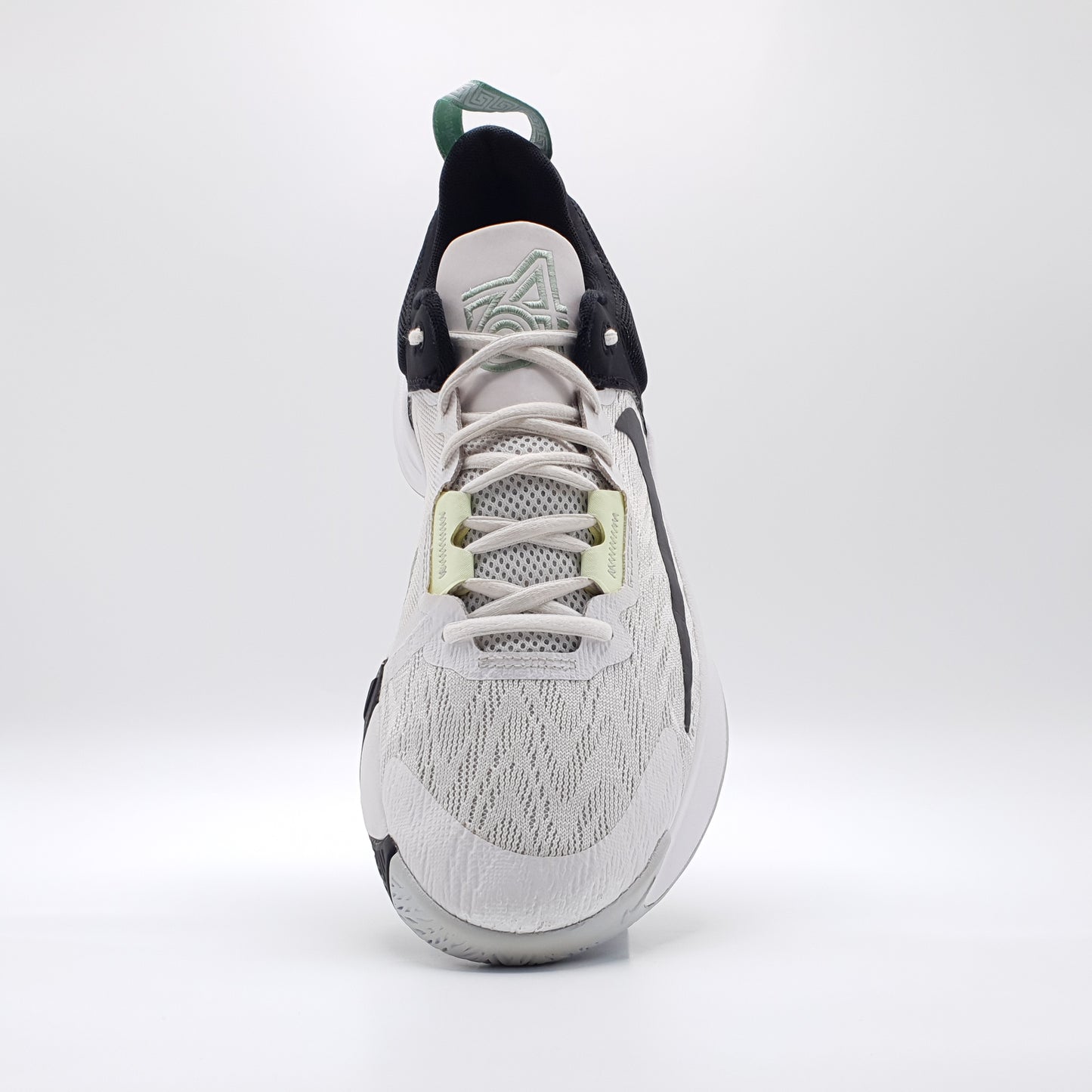 Nike Giannis Immortality 2