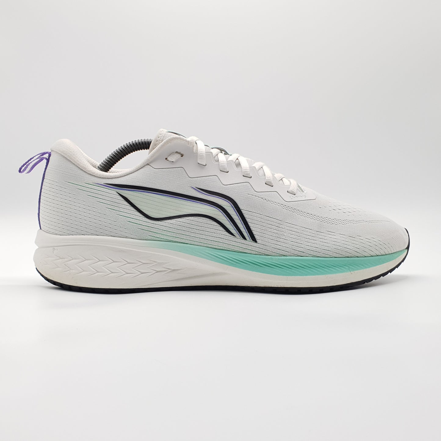Li-Ning Dark Horse 6