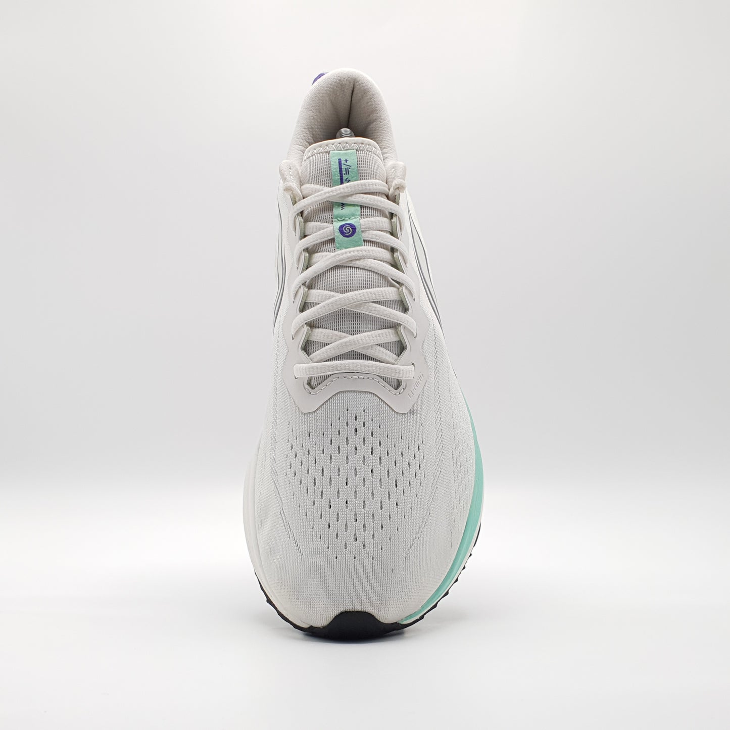 Li-Ning Dark Horse 6
