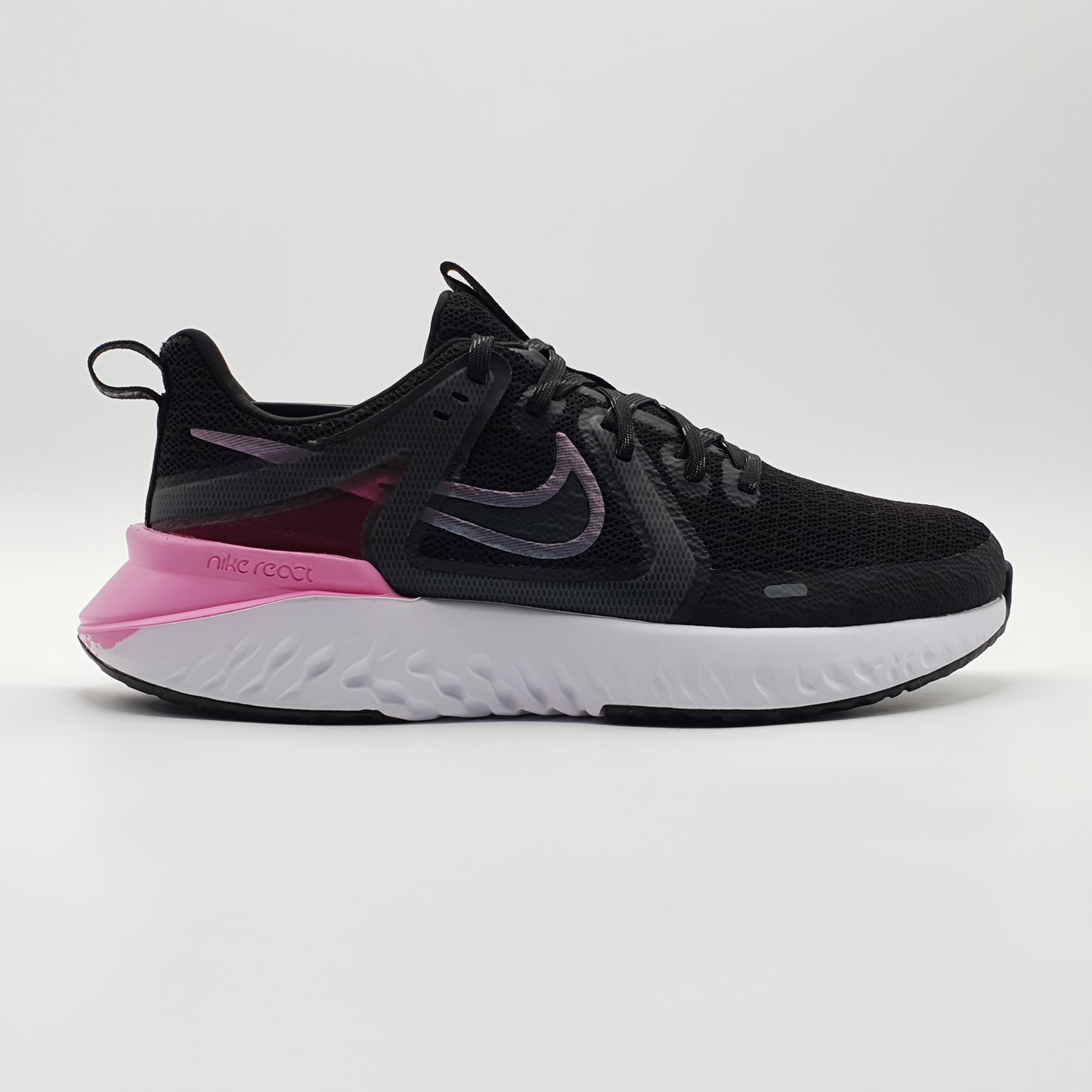Nike Legend React 2