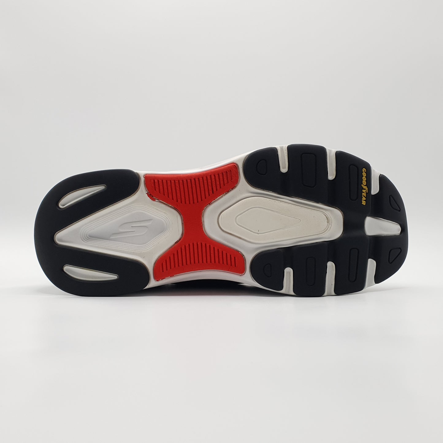 Skechers Slip-Ins: Max Cushioning Arch Fit 220347