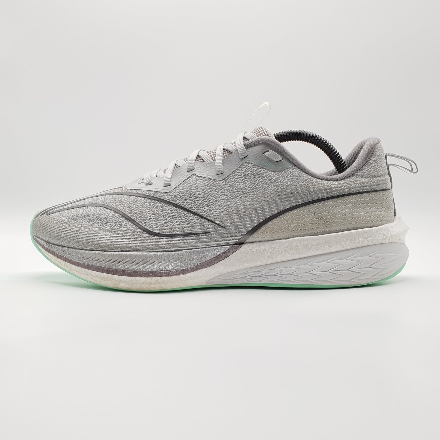 Li-Ning Dark Horse 6