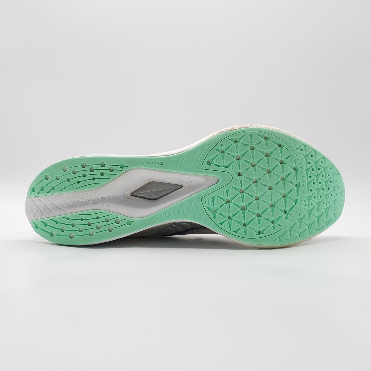 Li-Ning Dark Horse 6