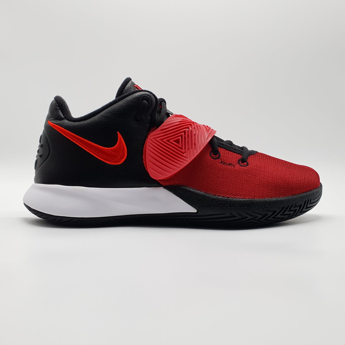 Nike Kyrie Flytrap III
