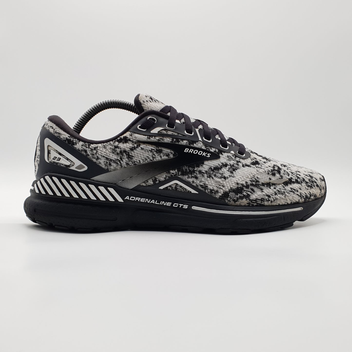 Brooks Adrenaline GTS 23