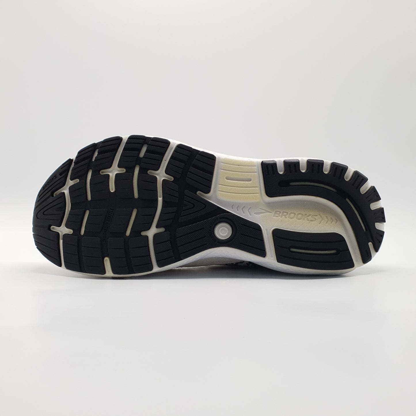 Brooks Ghost 16