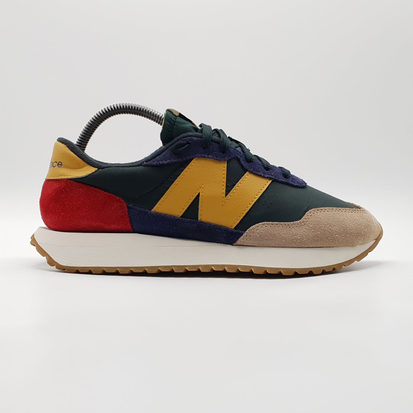 New Balance 237 trainers