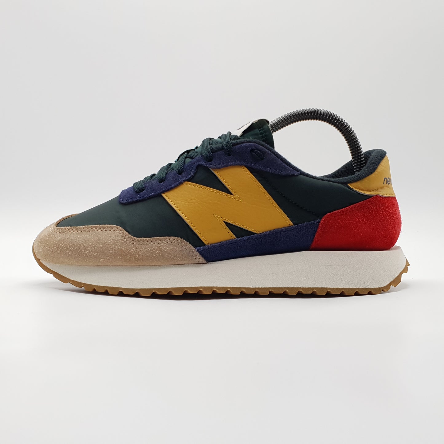 New Balance 237 trainers