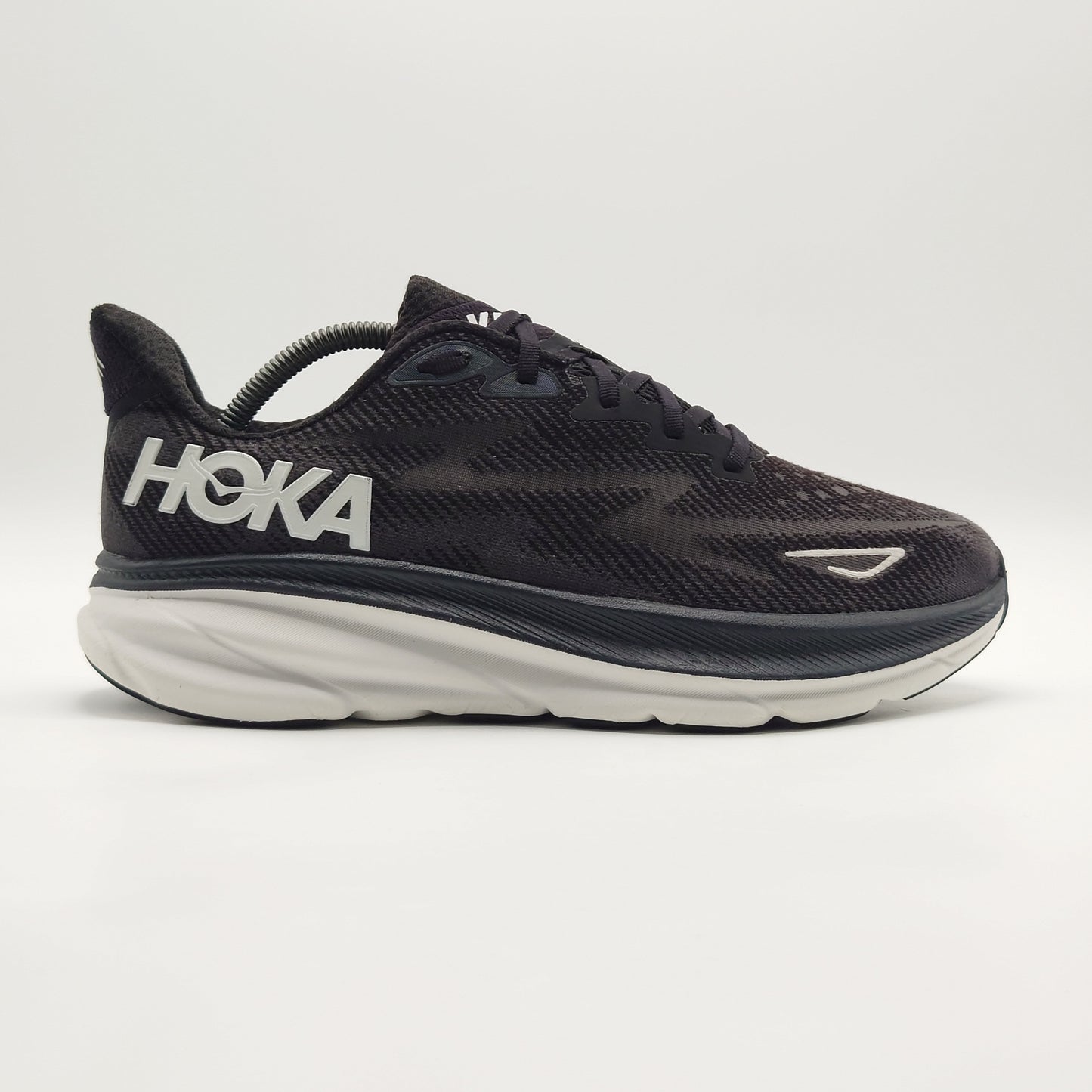 Hoka One One Clifton 9