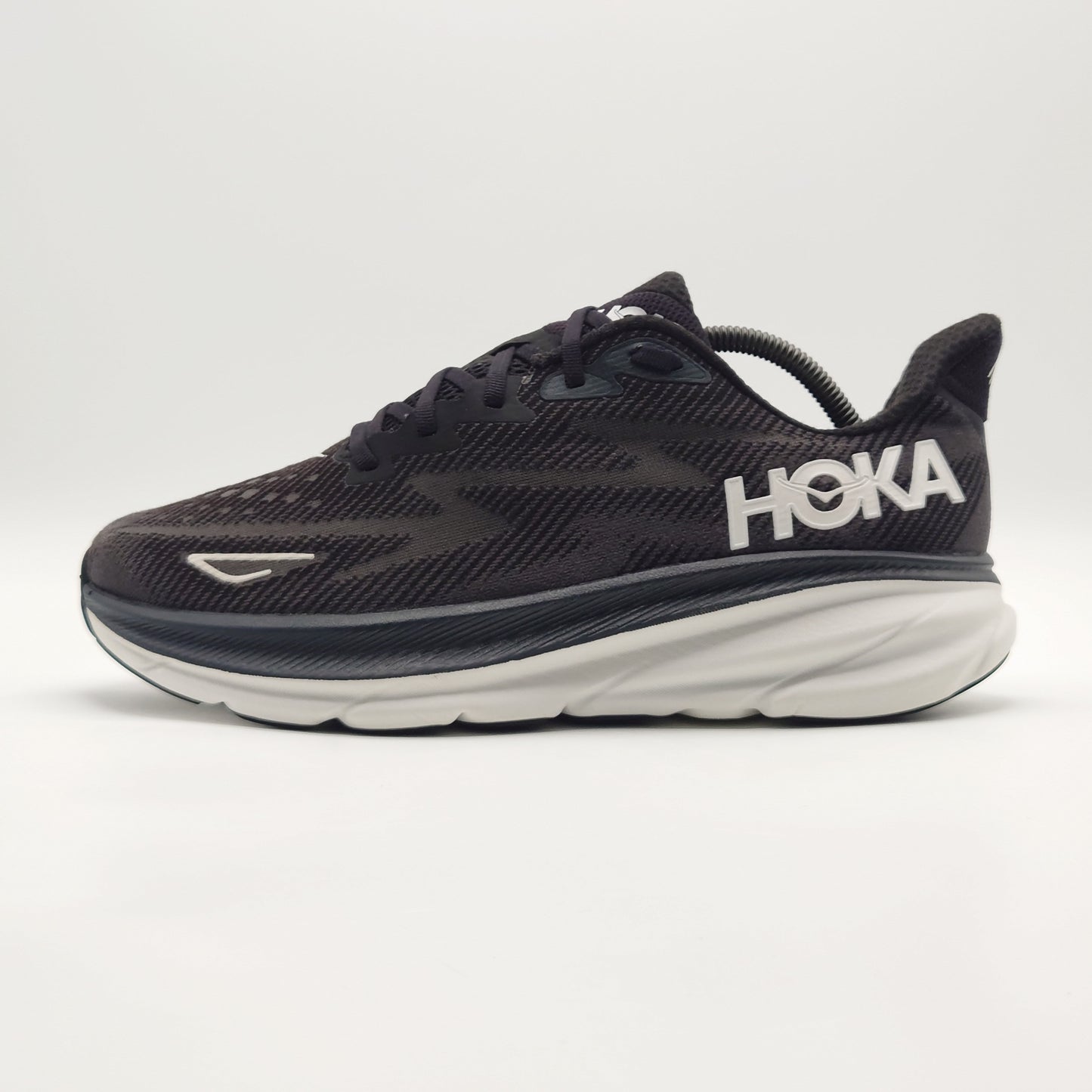 Hoka One One Clifton 9
