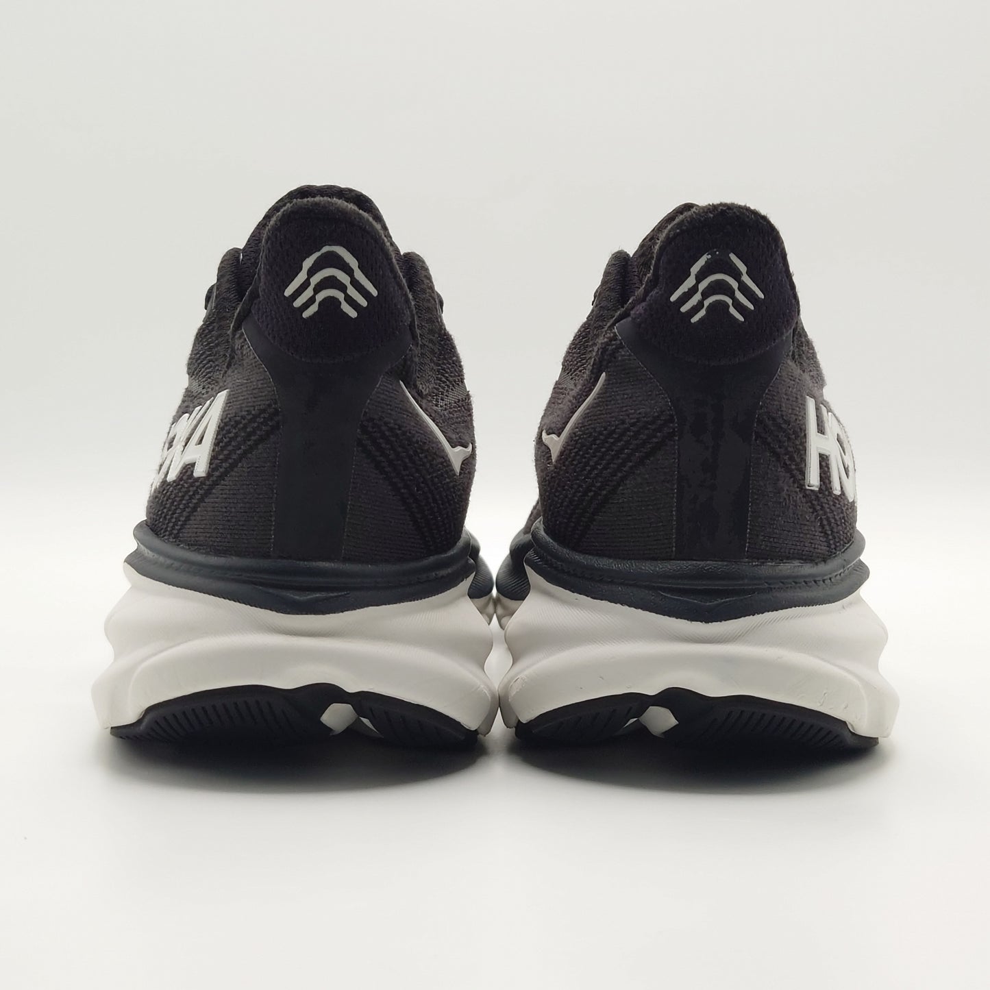 Hoka One One Clifton 9
