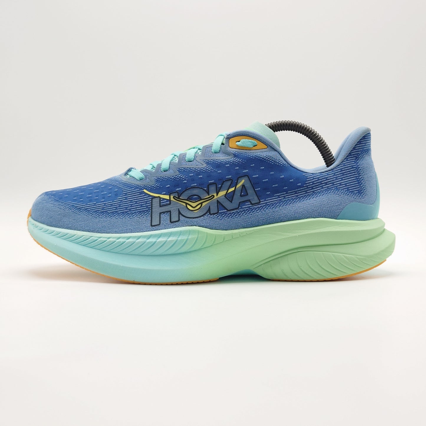 Hoka One One Mach 6