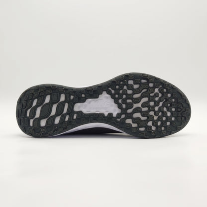 Nike Revolution 6