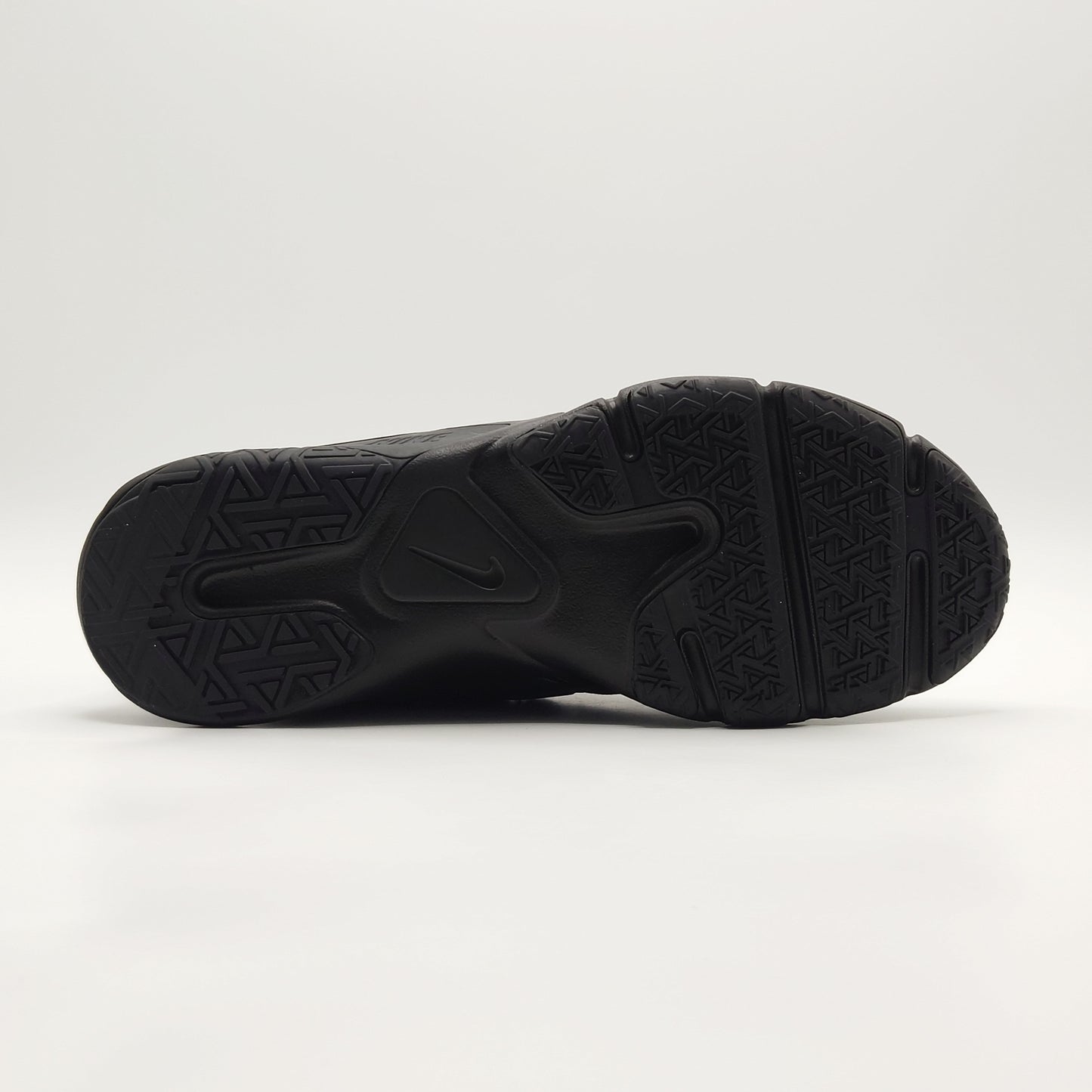 Nike Legend Essential 2