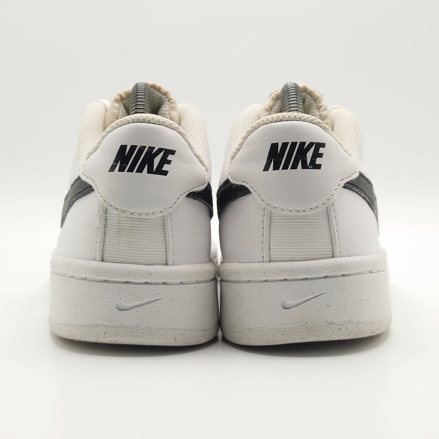 Nike Court Royale 2