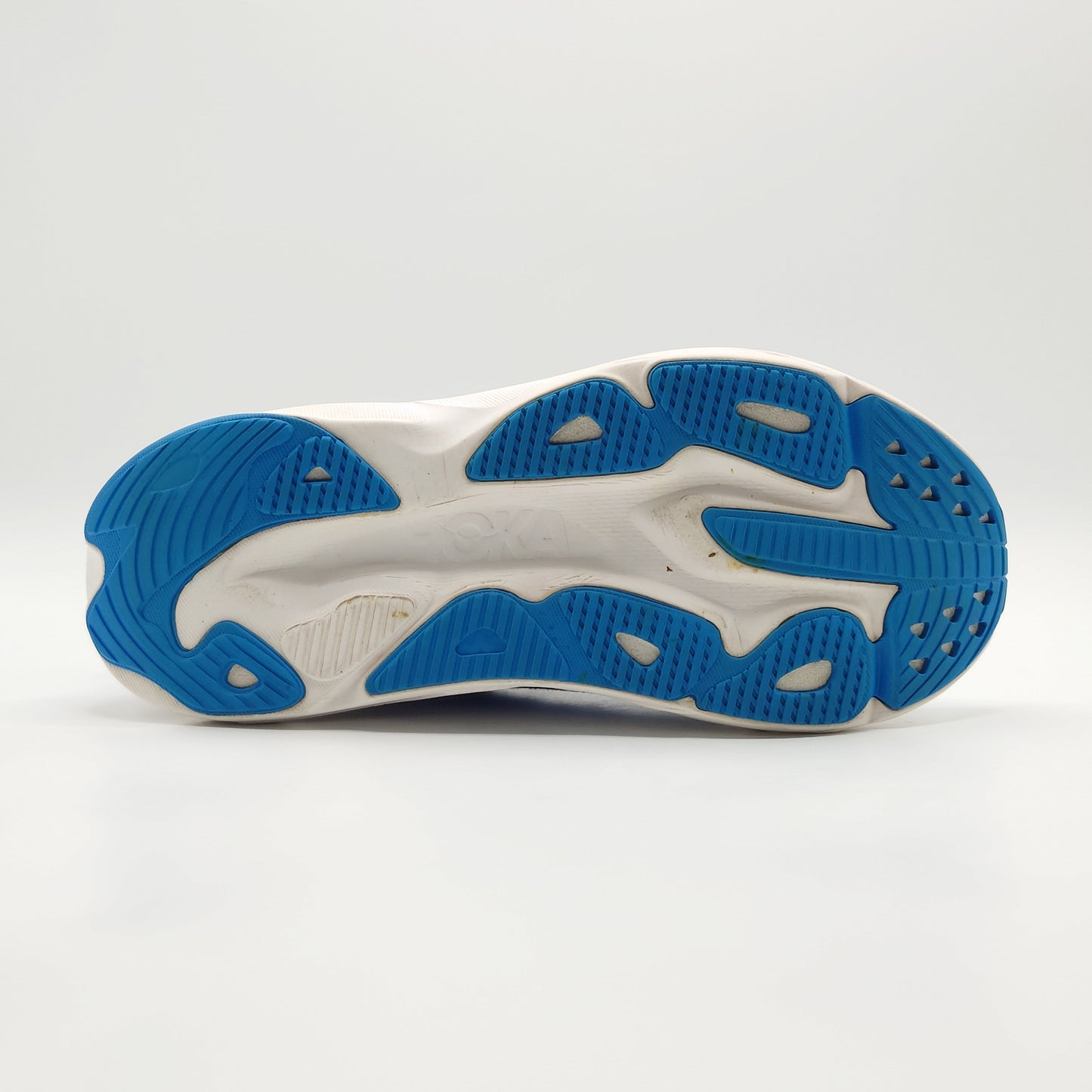 Hoka One One Skyflow