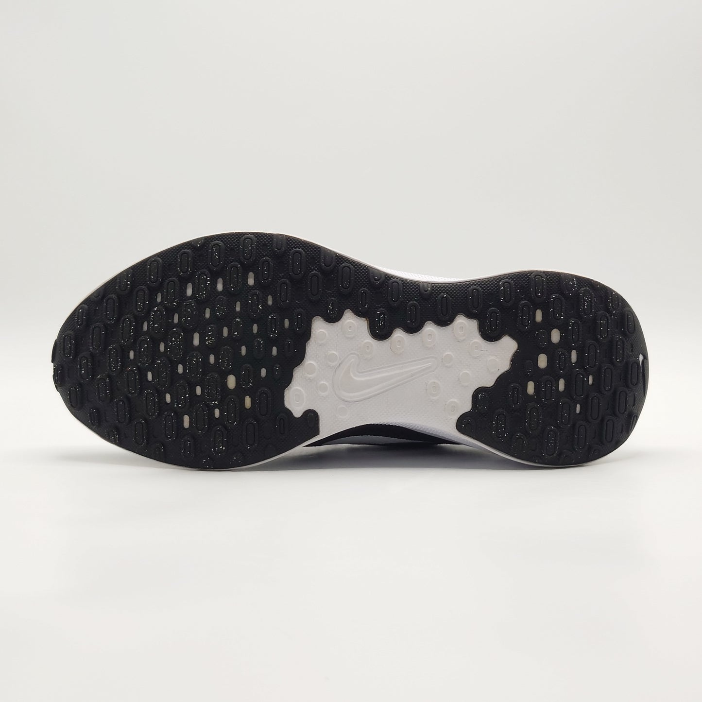 Nike Revolution 7
