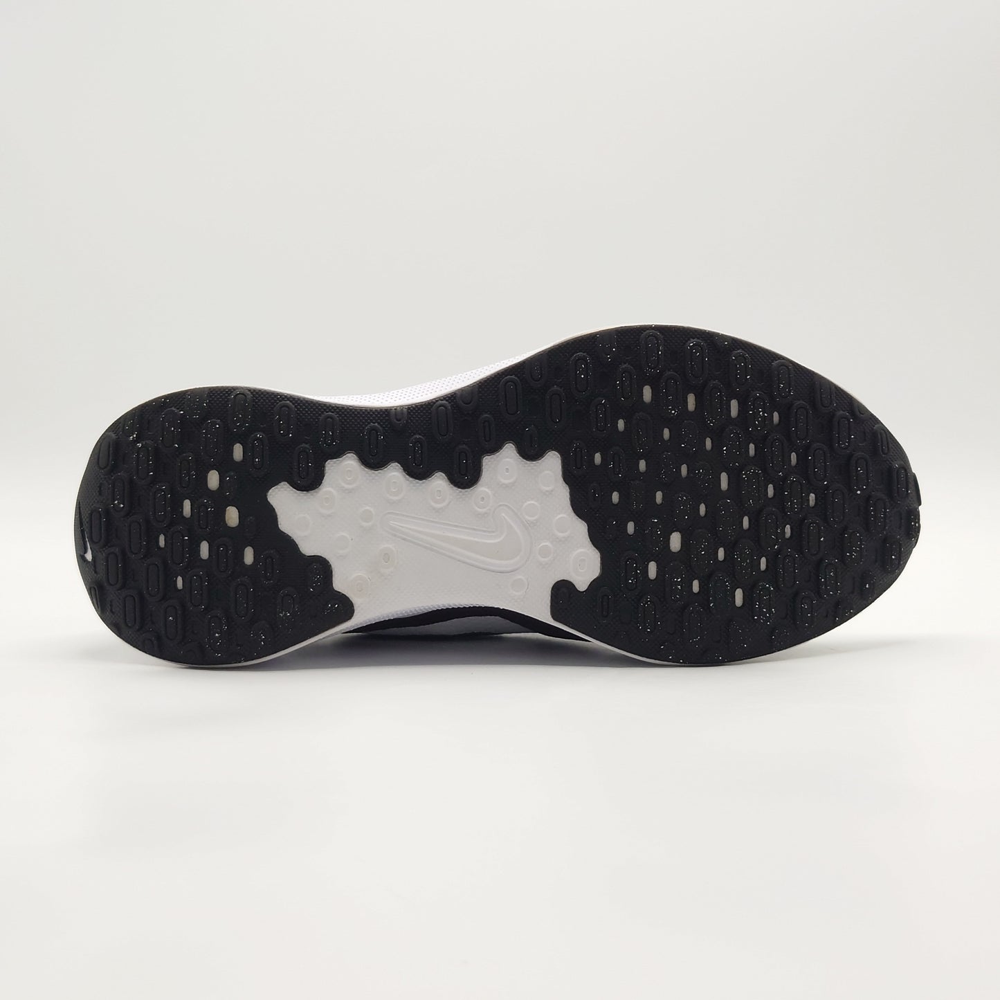 Nike Revolution 7