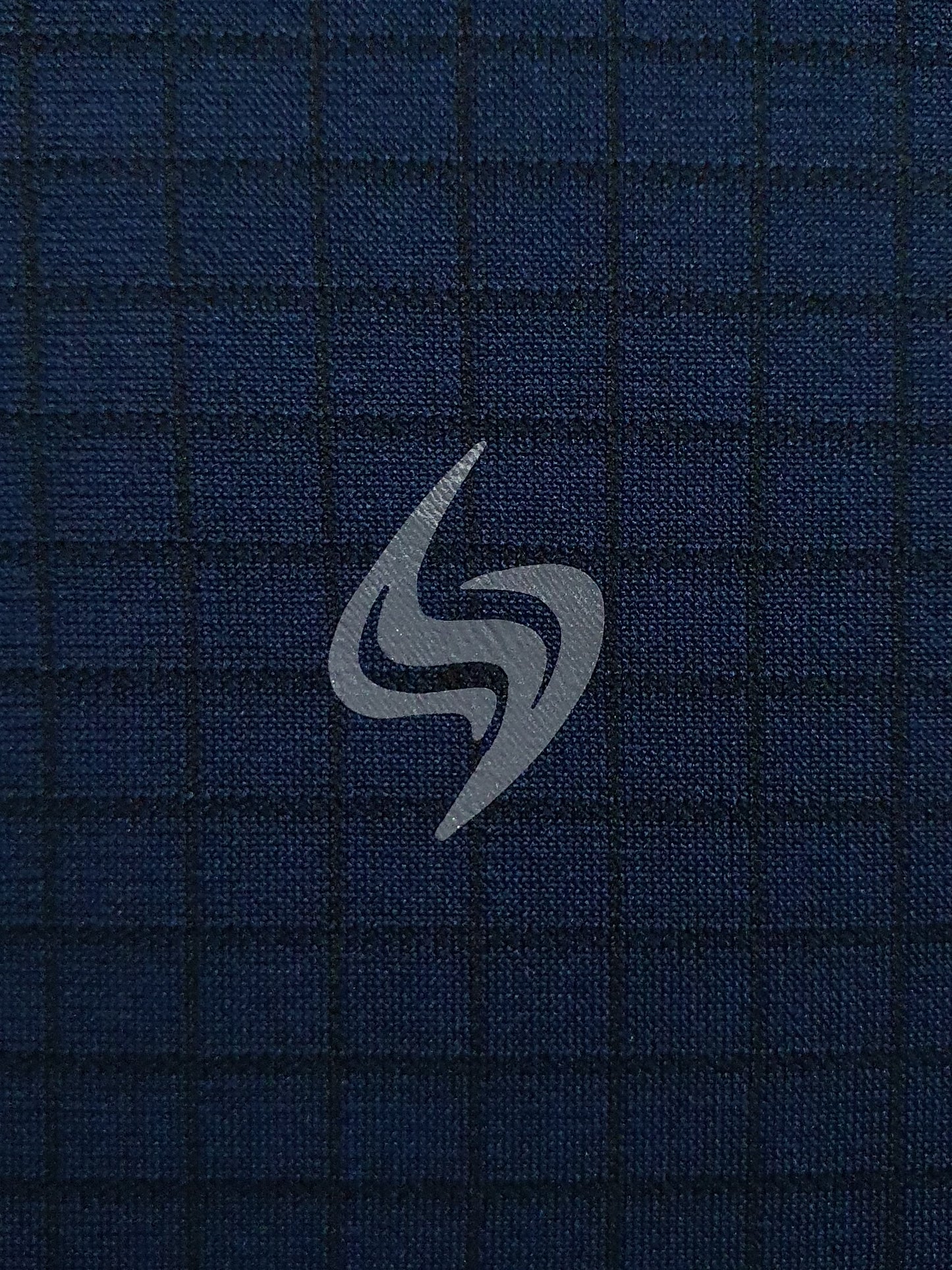 Souluxe indigo textured grid