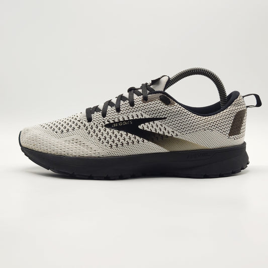 Brooks Revel 4