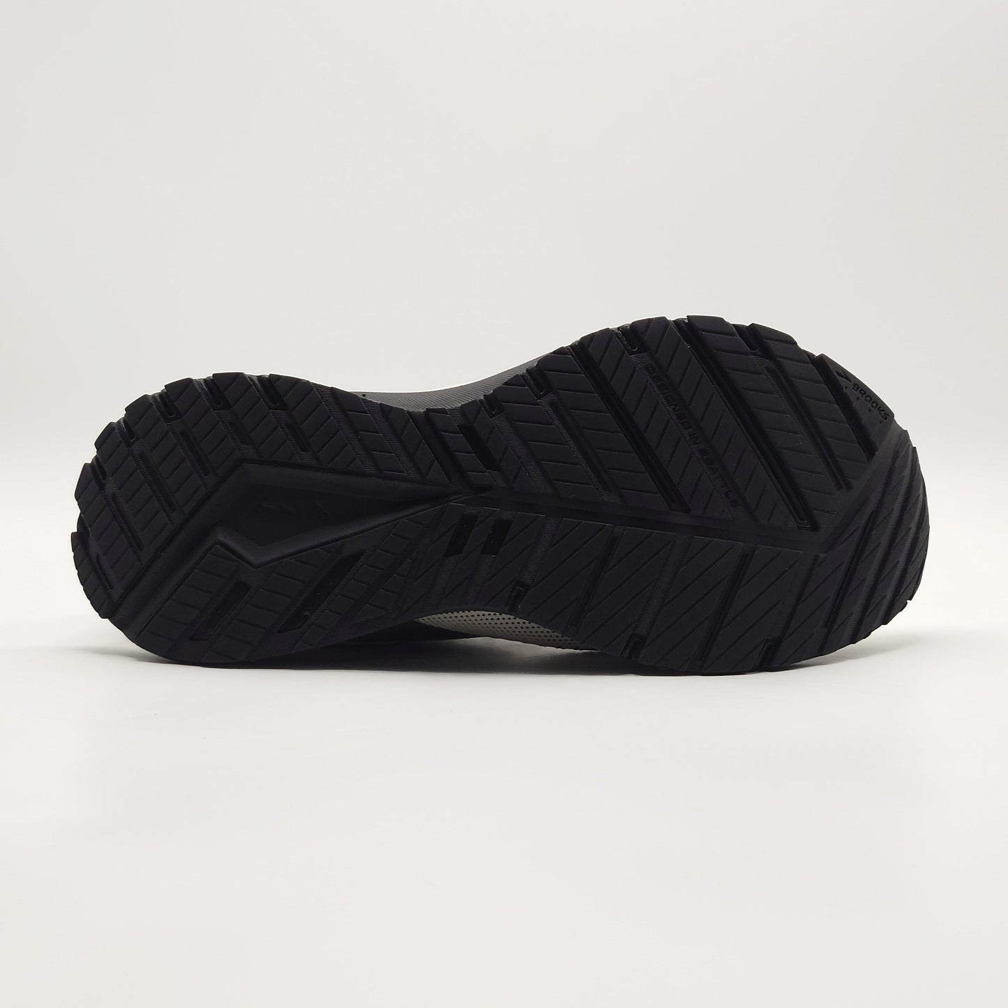 Brooks Revel 4