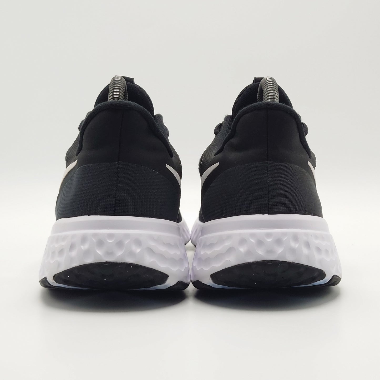 Nike Revolution 5