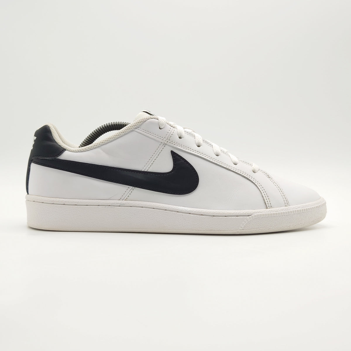 Nike Court Royale