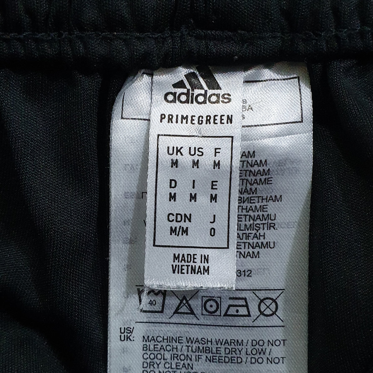 adidas Basic Shorts 1