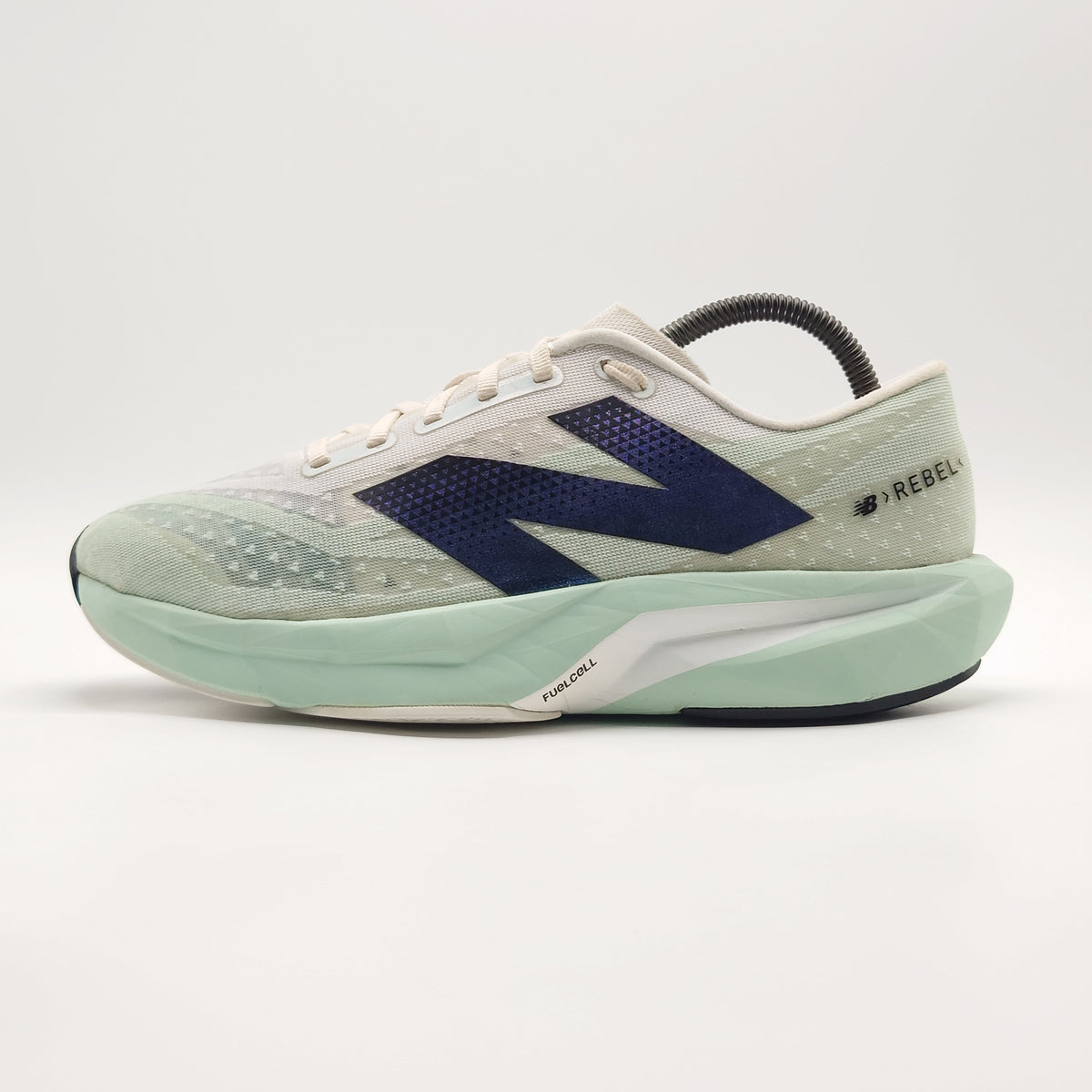 New Balance FuelCell Rebel v4
