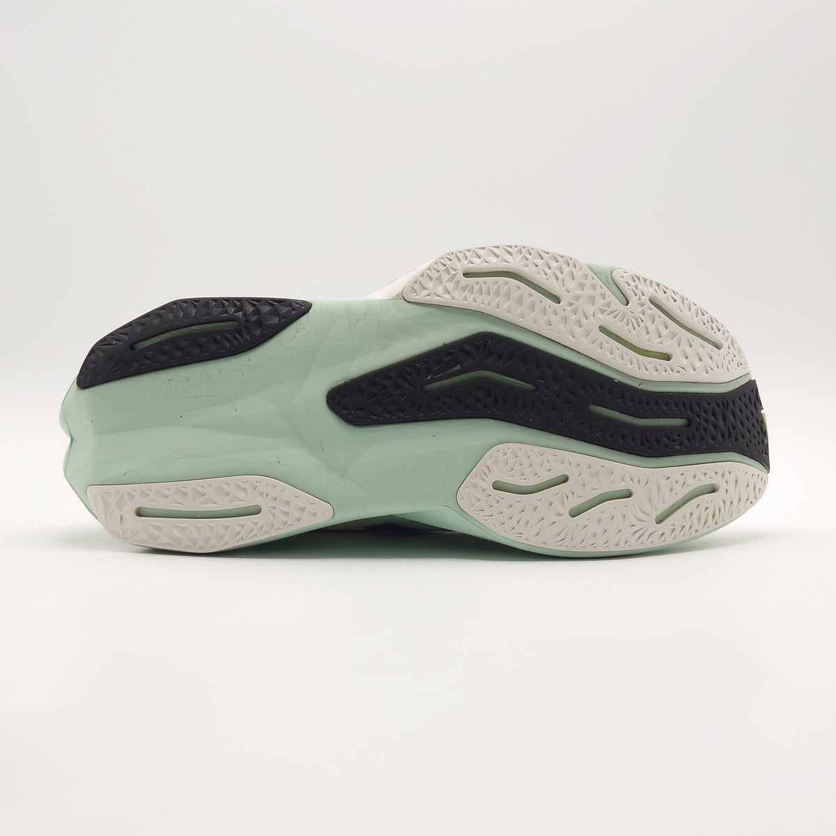 New Balance FuelCell Rebel v4