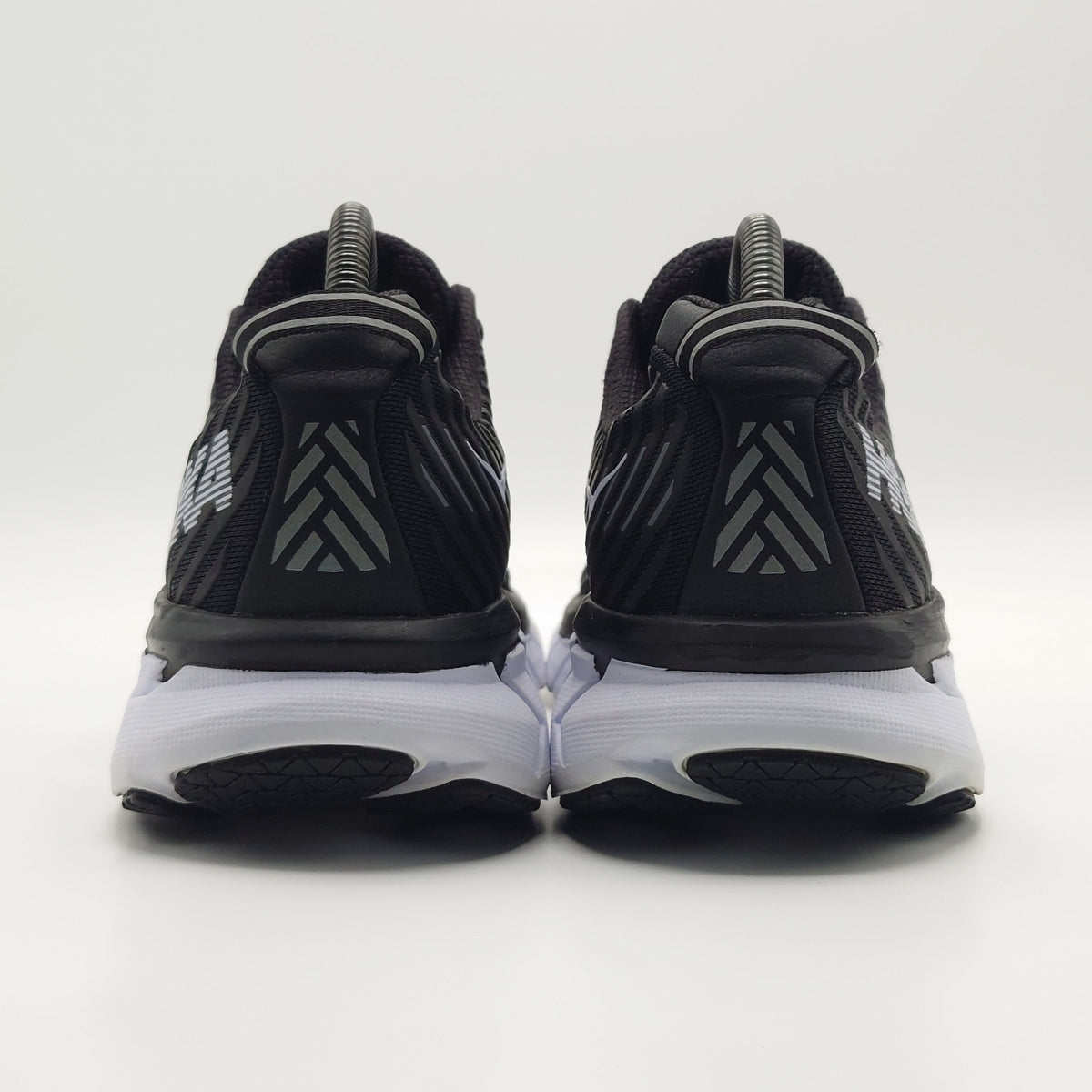 HOKA One One Clifton 5