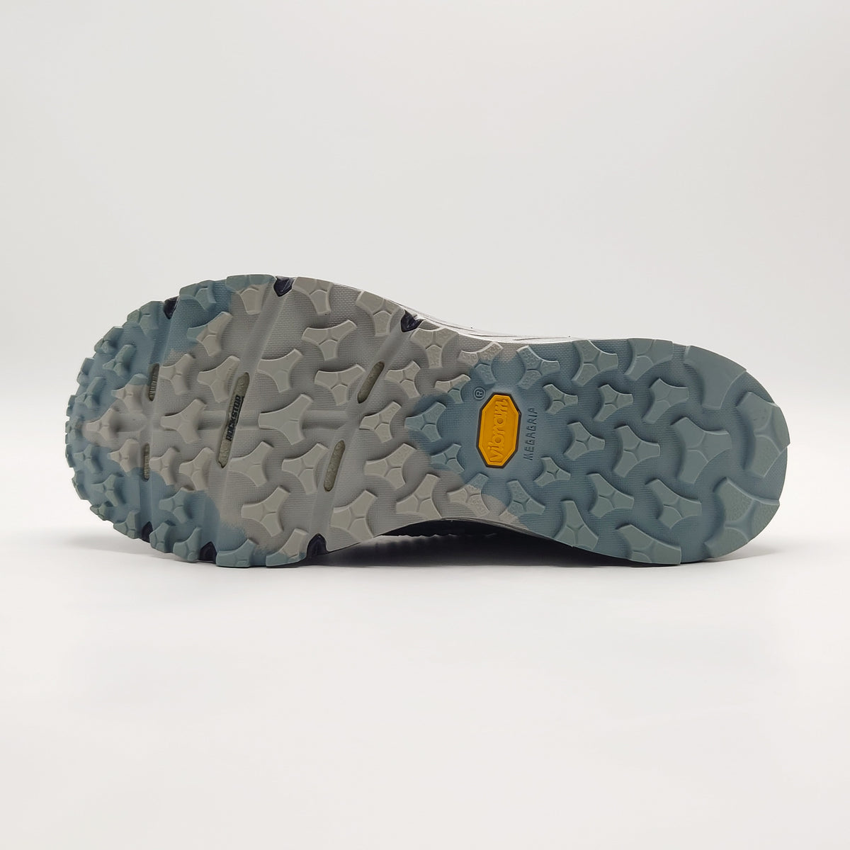 New Balance Summit Q.O.M. GTX