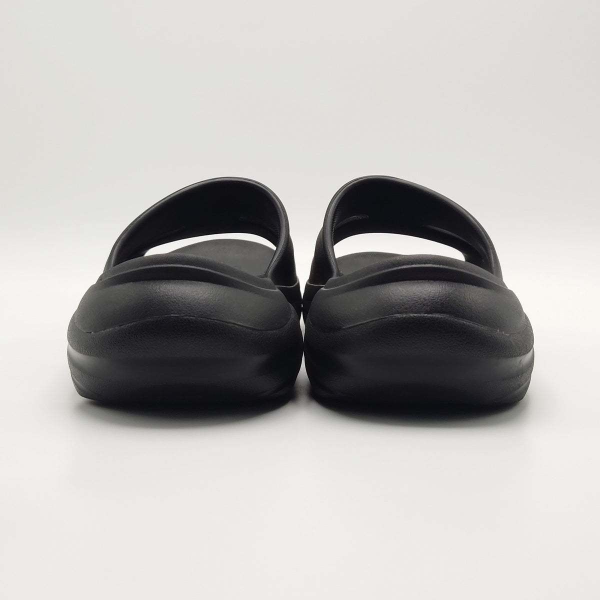 All in Motion Slide Contoured Footbed